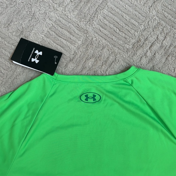 Under Armour short sleeve tech t-shirt Never Back Down Size youth XL NWT - Picture 9 of 16